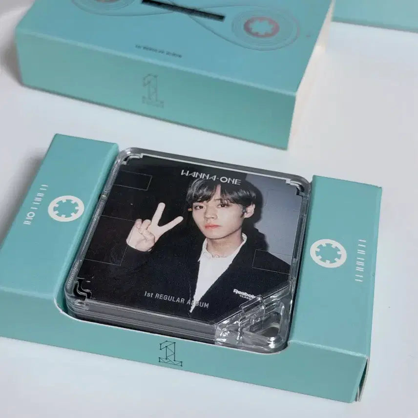 [BUNJANG] Wanna One 1-1=0 (Nothing Without You) 1st Regular Album Park Ji Hoon Kino Photocard / 워너원 1-1=0 (Nothing Without You) 1st Regular Album/ 박지훈 키노 / 박지훈 포카