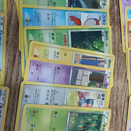 [BUNJANG] Pokémon Cards 35-Card Set (2011) / 2011년포켓몬 카드35장