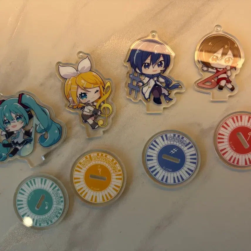 [BUNJANG] Hatsune Miku Acrylic Stand Keychain Set (4 Types) / 하츠네 미쿠 아크릴 스탠드 키링 4종 세트