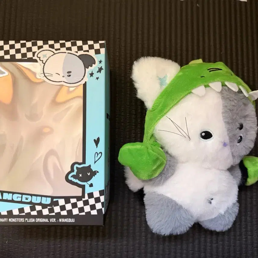 [BUNJANG] Xdinary Heroes Xdinary Heroes Nyangdu Accessory Doll Clothes Set / [세트] 엑몬즈 엑스디너리히어로즈 냥듀 정수 악세서리 인형 옷 포함