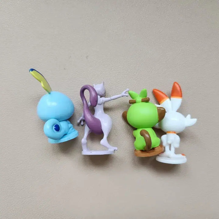 [BUNJANG] Pokemon Figure Set: Quaxly, Scorbunny, Fuecoco, Mewtwo / 포켓몬 피규어 세트 울머기 흥나숭 염버니 뮤츠