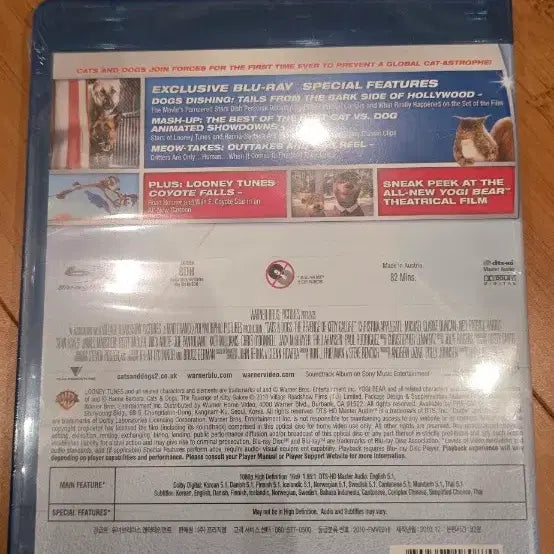 [BUNJANG] Cats &amp; Dogs: The Revenge of Kitty Galore Blu-ray Standard Edition (Sealed) / 캣츠 앤 독스 2 (Cats &amp; Dogs: The Revenge of Kitty Galore) 블루레이 일반판(미개봉)