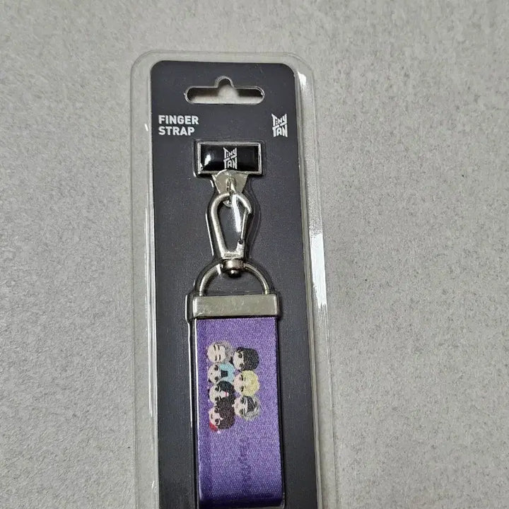 [BUNJANG] BTS TinyTAN Finger Strap Purple / 방탄소년단 타이니탄 핑거 스트랩 보라