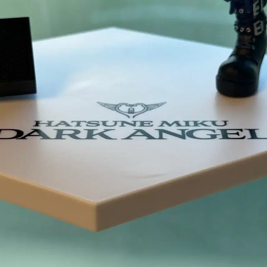 [BUNJANG] Hatsune Miku Dark Angel Secret Police Figure / 하츠네 미쿠 다크엔젤 비밀경찰 피규어