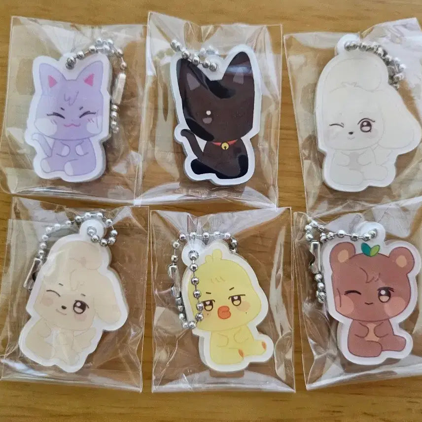 [BUNJANG] ATEEZ SanDeukie Magnetic Acrylic Keychain / 에이티즈 애니티즈 사운드웨이브 산덕이 자석 아크릴 키링