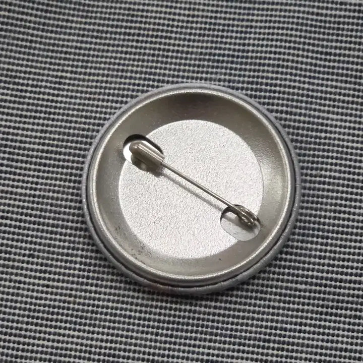 [BUNJANG] XLOV Umuti Japan Tour Gacha Pin Badge / 엑스러브 우무티 일본투어 가챠 뱃지