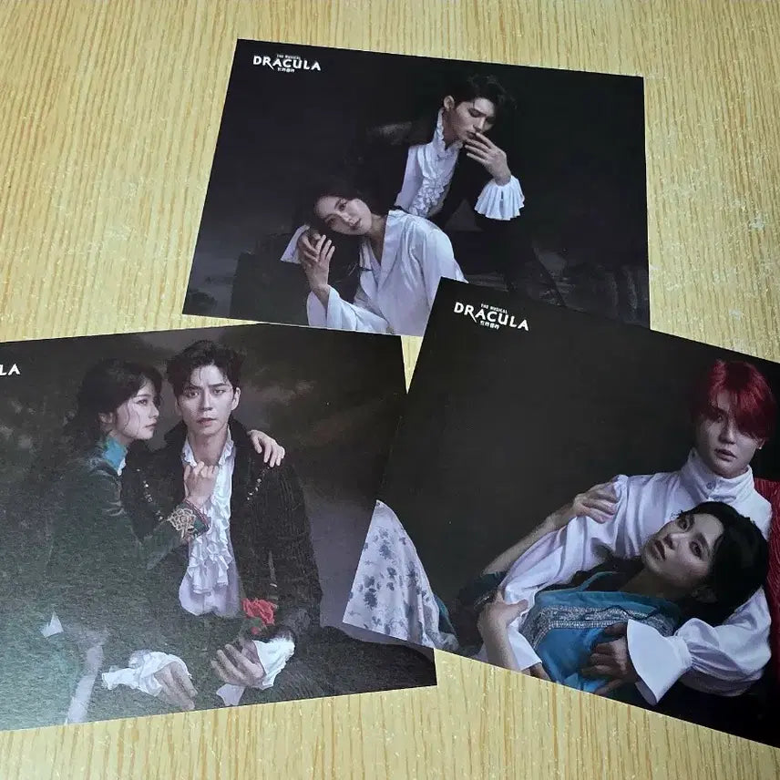 [BUNJANG] Musical Dracula Postcard Bundle Set (Jeon Dong Seok, Shin Sung Rok, Kim Jun Su, Jo Jung Eun) / 더이상 가격내림X 일괄 뮤지컬 드라큘라 엽서 전동석 신성록 김준수 조정은 md 굿즈 연뮤 특전