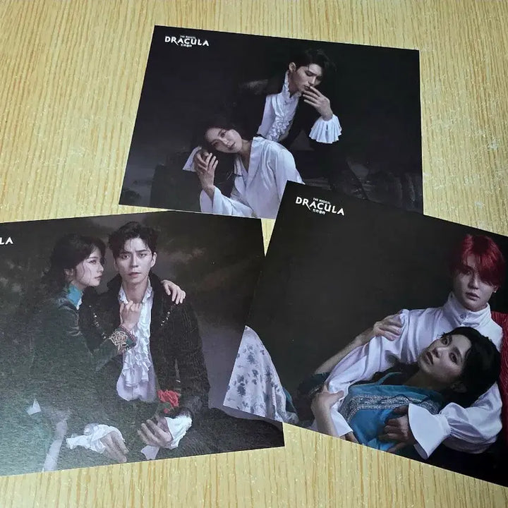 [BUNJANG] Musical Dracula Postcard Bundle Set (Jeon Dong Seok, Shin Sung Rok, Kim Jun Su, Jo Jung Eun) / 일괄 2021 4연 뮤지컬 드라큘라 엽서 전동석 신성록 김준수 조정은 md 굿즈 연뮤 특전 드큘