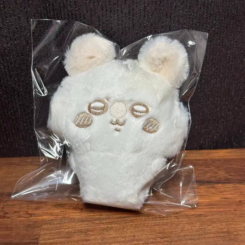 [BUNJANG] Chiikawa Milk Momonga Mascot Keychain / 치이카와 밀크 모몽가 마스코트 키링