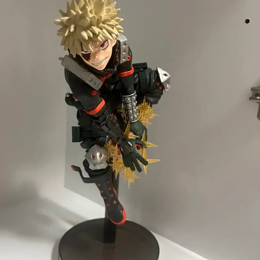 [BUNJANG] My Hero Academia Katsuki Bakugo Figure / 나의 히어로 아카데미아 바쿠고 피규어