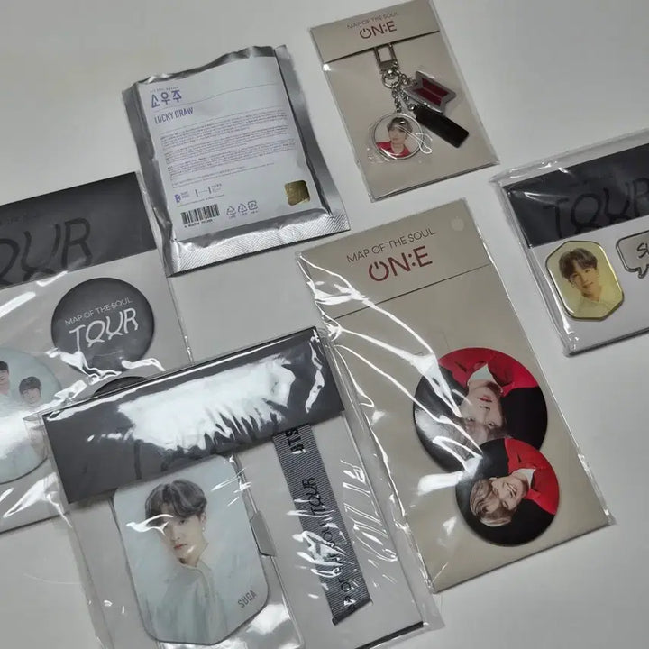 [BUNJANG] BTS Suga Weverse Official Goods Bundle Set / [BTS] 방탄소년단 민윤기(슈가) 위버스 공식 굿즈 일괄 판매