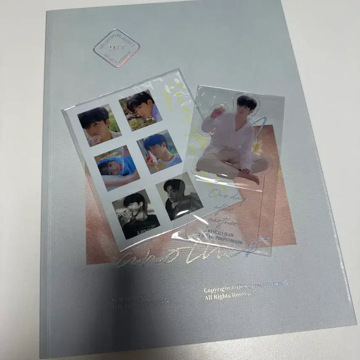 [BUNJANG] Kim Yohan Photobook / 김요한 개인 포토북 판매합니다