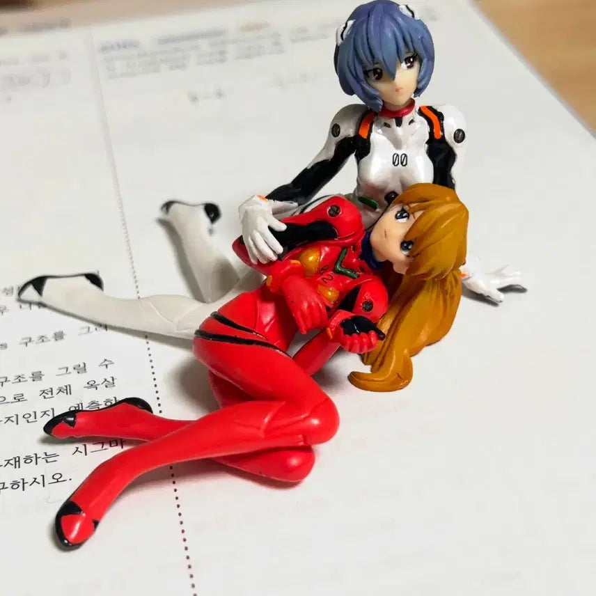 [BUNJANG] Evangelion Rei Asuka Sadamoto Yoshiyuki Collection Special Edition Figure / 에반게리온 레이 아스카 사다모토 요시유키 컬렉션 스페셜 에디션 피규어