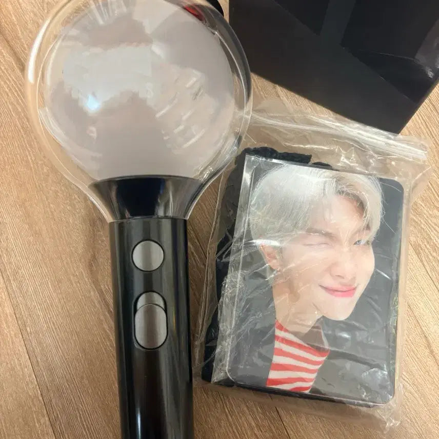 [BUNJANG] BTS Special Edition Lightstick / BTS 방탄 스에밤 응원봉 팝니다.