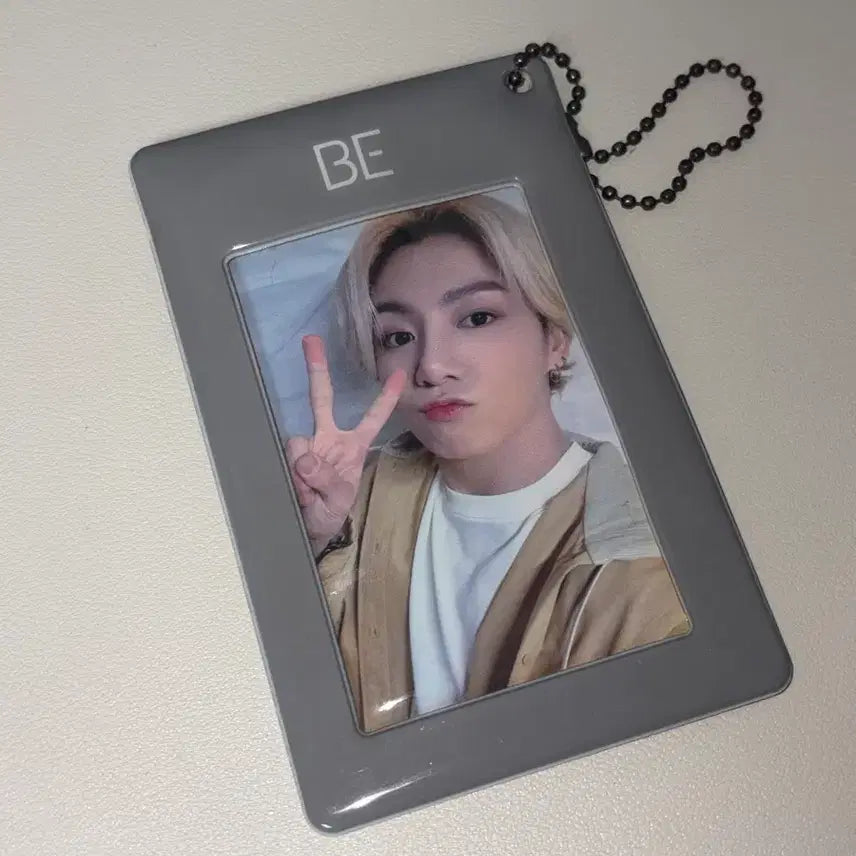 [BUNJANG] BTS Jungkook BE Photocard Holder Keyring Weverse Shop POB / 방탄소년단 BE 포토카드 포카 홀더 키링 위버스샵 특전 정국