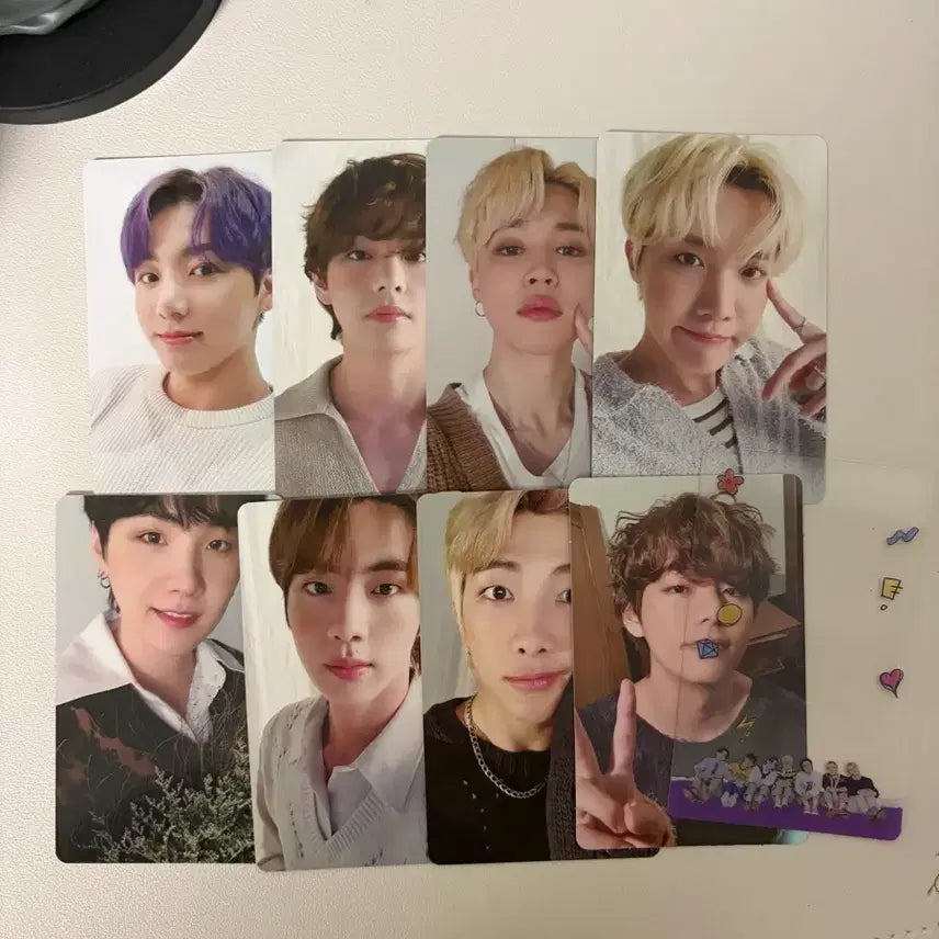 [BUNJANG] BTS Deco Kit Photocard V Taehyung Jungkook Jimin Namjoon Seokjin Yoongi Hoseok / 방탄소년단 BTS 데코키트 랜덤 포토카드 포카 뷔 태형 정국 지민 남준 석진 윤기 호석