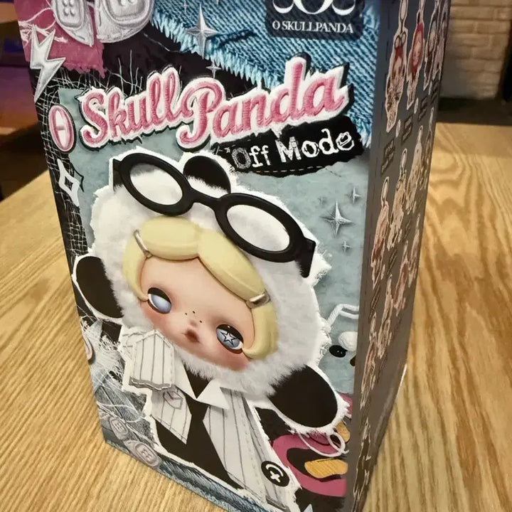[BUNJANG] Pop Mart Skullpanda OFF Mode Secret Figure (Sealed) / (카드확인 외 미개봉) 스컬판다 off 모드 시크릿 피규어 판매