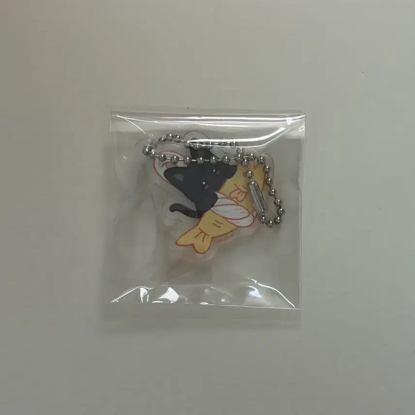 [BUNJANG] ATEEZ Aniteez Wooyoung Protection Charm Keychain / 에이티즈 애니티즈 우요냥 액막이키링