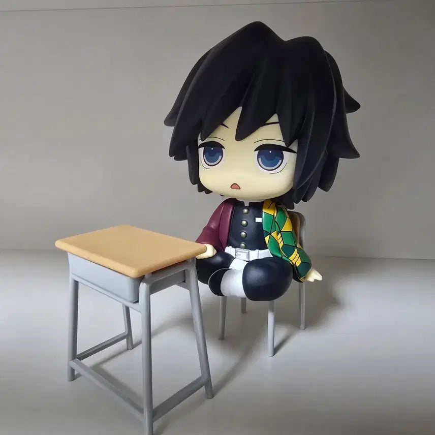 [BUNJANG] Seria Look Up Desk and Chair Set (Excluding Figure) / 세리아 룩업 누들스토퍼 책상의자