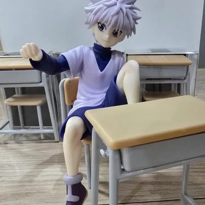 [BUNJANG] Seria Look Up Desk and Chair Set (Excluding Figure) / 세리아 룩업 누들스토퍼 책상의자