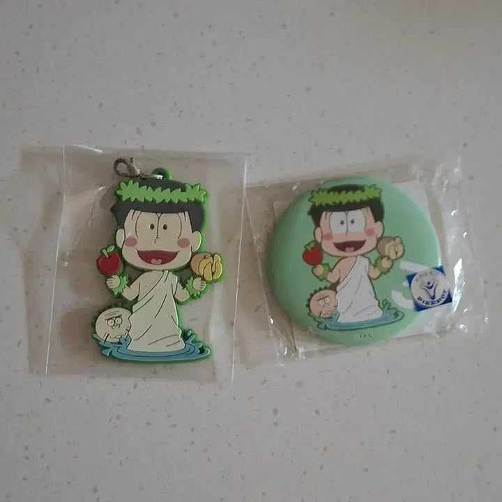 [BUNJANG] Osomatsu-san Religious Mats Choromatsu Rubber Strap &amp; Can Badge Set / 오소마츠상 종교마츠 쵸로마츠 3 러버스트랩 캔뱃지