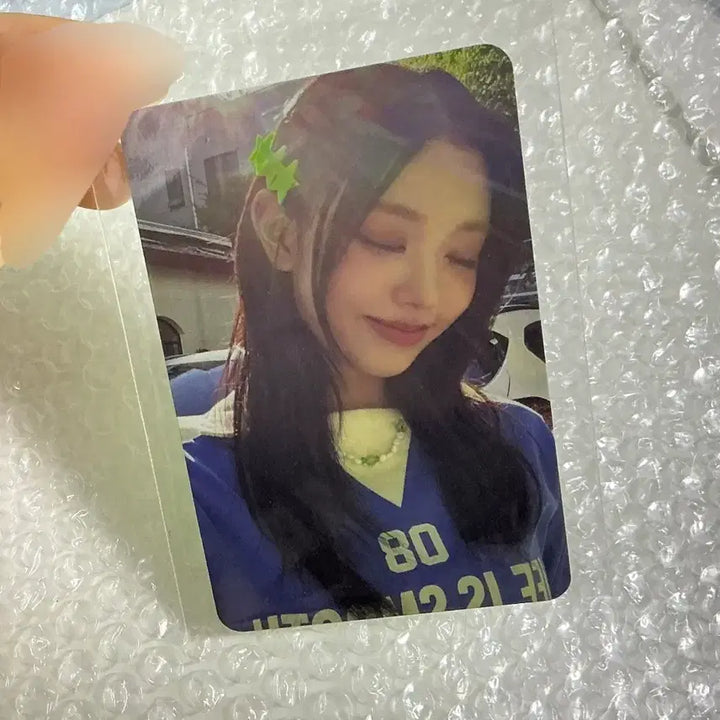 [BUNJANG] NewJeans Haerin Curly Hair Photocard / [상태 최상/S급] 뉴진스 포카 해린 강해린 햇살 강해린 뉴진스 공식 굿즈