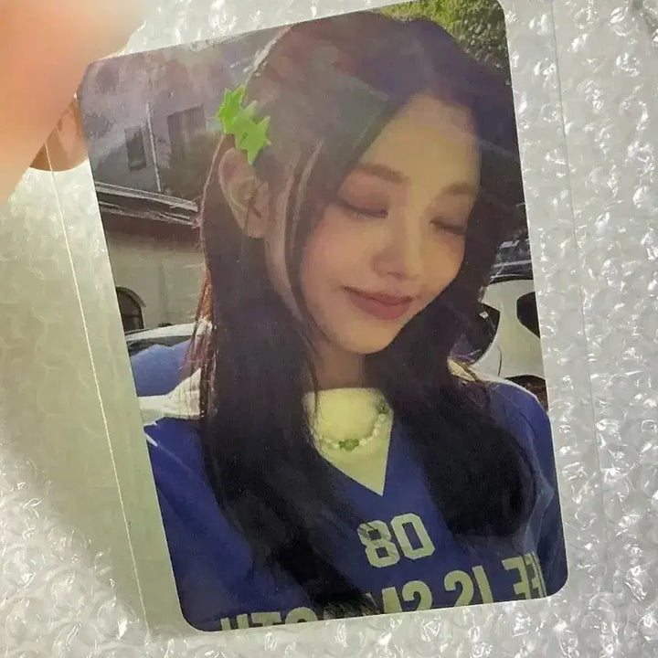 [BUNJANG] NewJeans Haerin Curly Hair Photocard / [상태 최상/S급] 뉴진스 포카 해린 강해린 햇살 강해린 뉴진스 공식 굿즈
