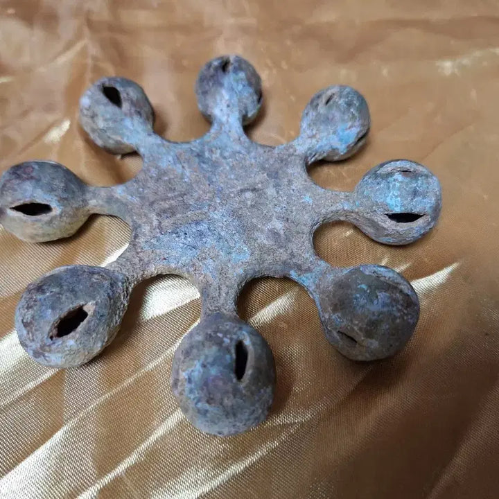 [BUNJANG] Rare Goryeo Dynasty Excavated Palgwe Bell / 고려시대 출토 팔궤 방울 희귀