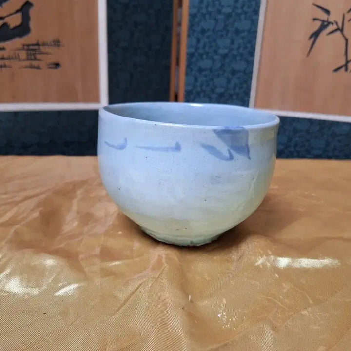 [BUNJANG] Joseon Dynasty Blue-and-White Porcelain Medicine Bowl / 조선시대 청화백자 약사발