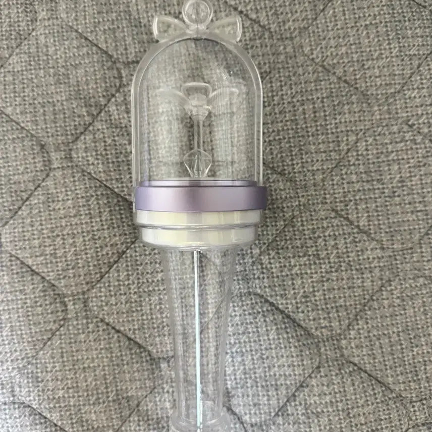[BUNJANG] ILLIT Glit Bong Lightstick / 아일릿 글릿봉 판매합니다