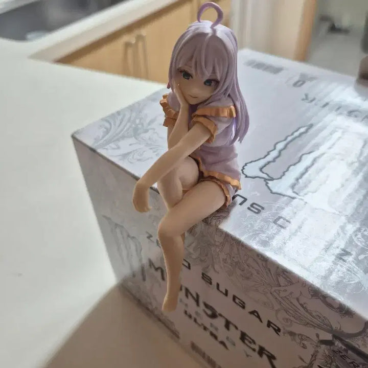 [BUNJANG] My Neighborous Girlfriend Anya Figure / 가끔씩 툭하고 러시아어로 부끄러워하는 옆 자리의 아랴 양 피규어