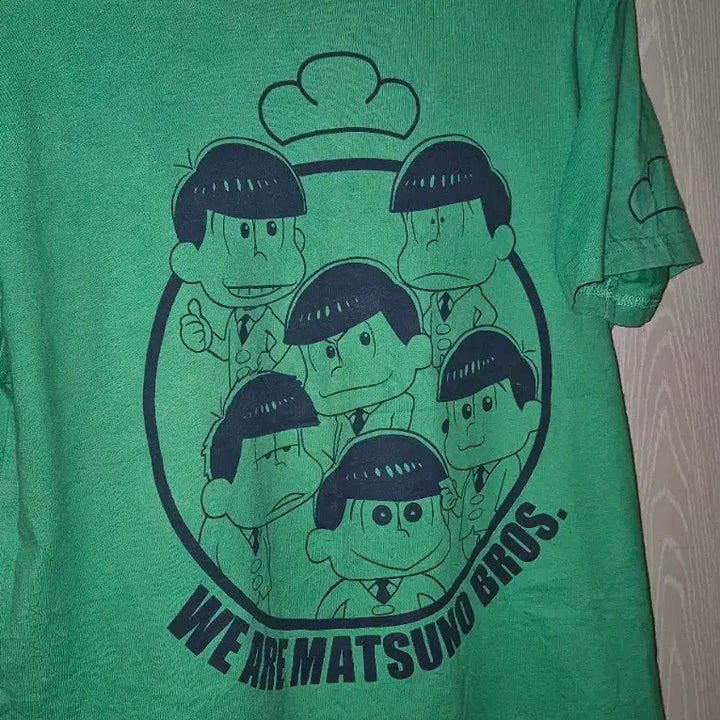 [BUNJANG] Osomatsu-san Official Short Sleeve T-Shirt Vintage / 빈티지 오소마츠상 정품 반팔 티셔츠
