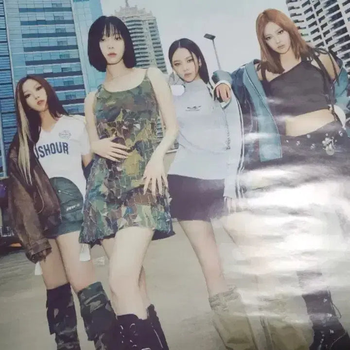[BUNJANG] aespa MY WORLD Album Exclusive POB Poster Set / [판매] 에스파 마이월드 앨범 구매 특전 포스터 3장