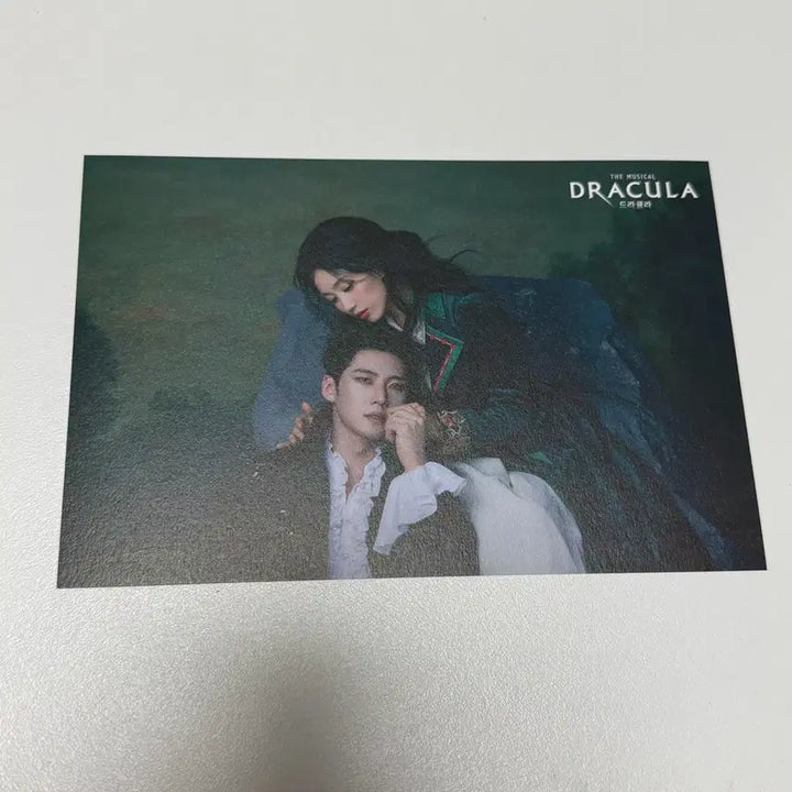 [BUNJANG] Dracula Musical Couple Cut Postcard Set - Go Eun-seong &amp; Park Ji-yeon / 2026 드라큘라 커플컷 엽서 고은성 박지연