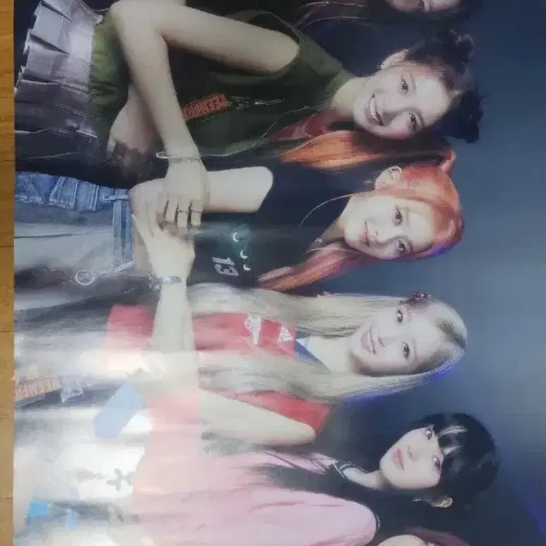 [BUNJANG] STAYC Bubble Album Exclusive POB Poster (2-Set) / [판매] 스테이씨 버블 앨범 특전 포스터