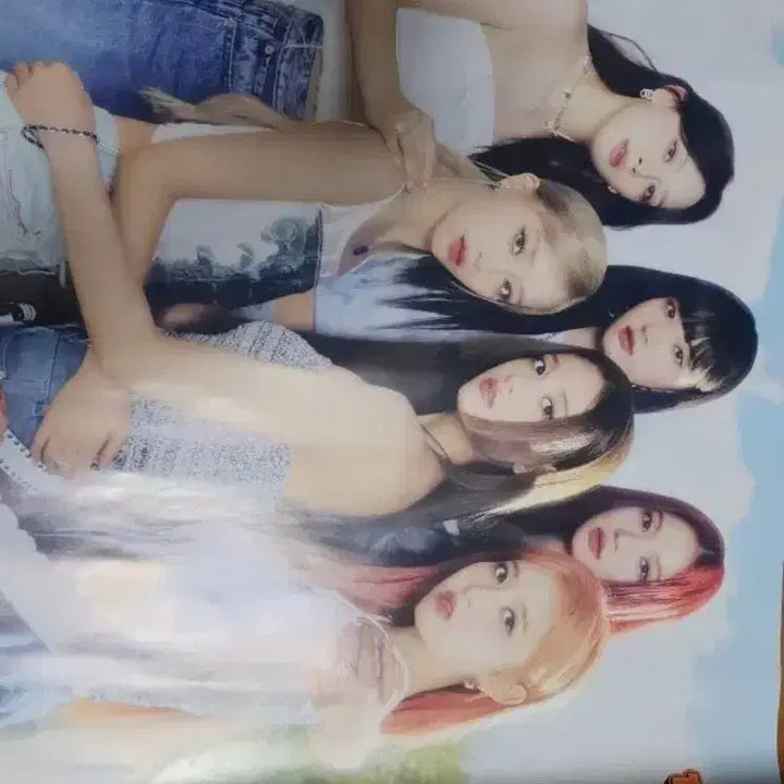 [BUNJANG] STAYC Bubble Album Exclusive POB Poster (2-Set) / [판매] 스테이씨 버블 앨범 특전 포스터
