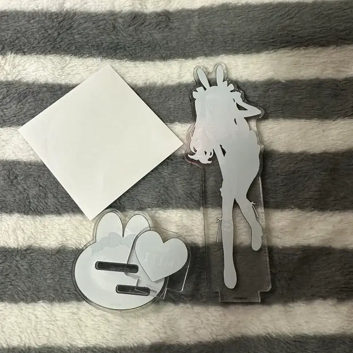 [BUNJANG] BAE173 Mirae Acrylic Standee + Special Sticker / 바니스테 에이스테 미지 아크릴+ 특전스티커