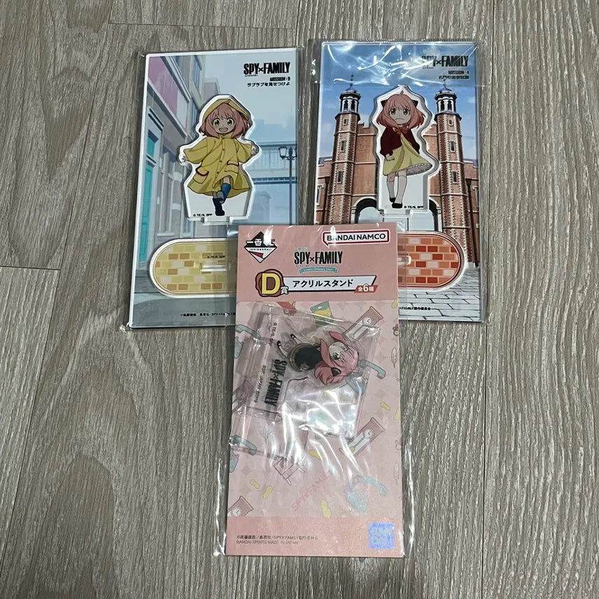 [BUNJANG] Spy x Family Anya School Uniform Raincoat Lottery Acrylic Stand Bundle Set / 스파이패밀리 스파패 아냐 우비 교복 쿠지 아크릴 스탠드 일괄 양도
