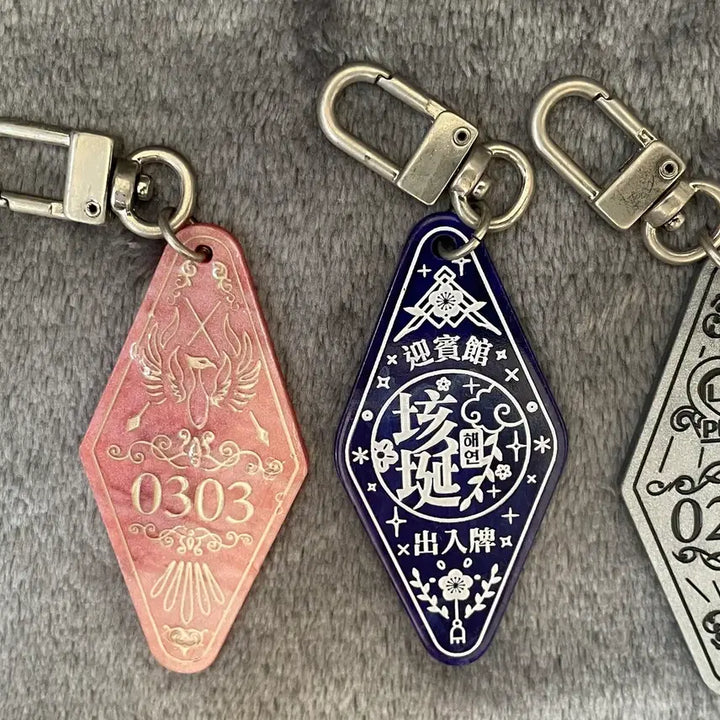[BUNJANG] The Greatest Estate Designer Hotel Keychain Set (Mun Hyeon-ah, Han Yu-jin, Hae-yeon) / 내스급 호텔 키링 문현아, 한유진, 해연