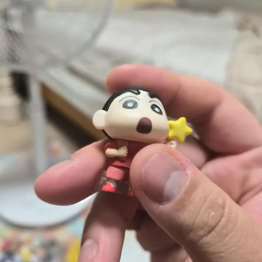[BUNJANG] Crayon Shin-chan Exciting Fan Club Cheer Gacha Figure / 짱구 두근두근 팬클럽 응원 가챠 피규어