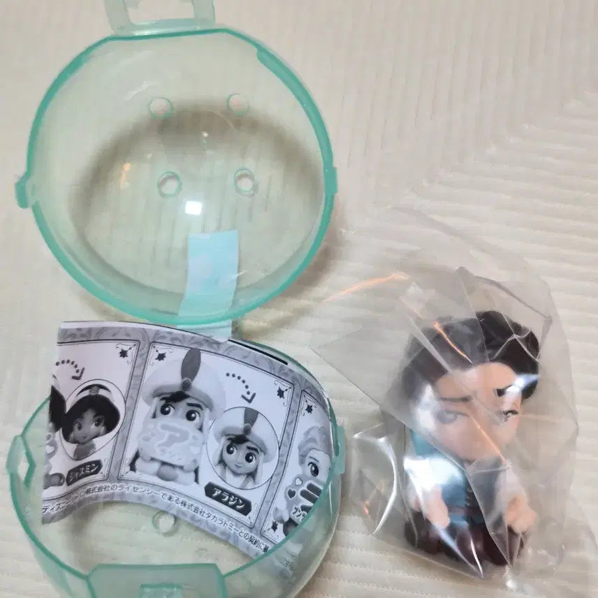 [BUNJANG] Disney Gachapon Flynn Rider Support Figure (Sealed) / [미개봉] 디즈니 가챠 > 플린 응원해줘 피규어