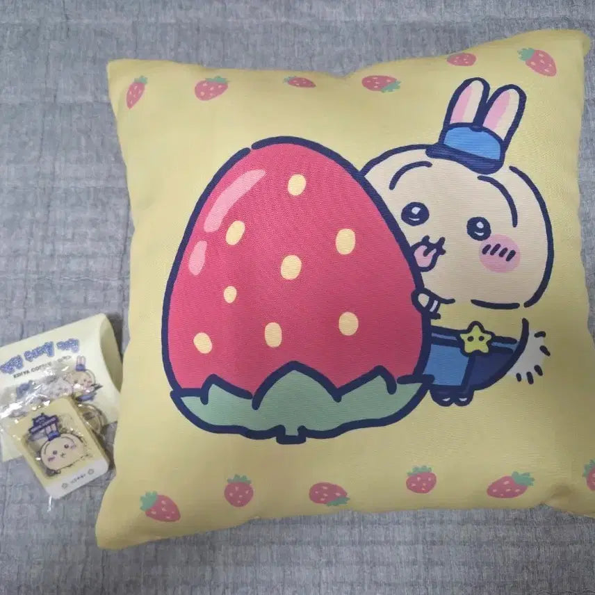[BUNJANG] Cheekawa Usagi Cushion &amp; Keychain Set / 먼작귀 이디야 우사기 쿠션 키링 치이카와