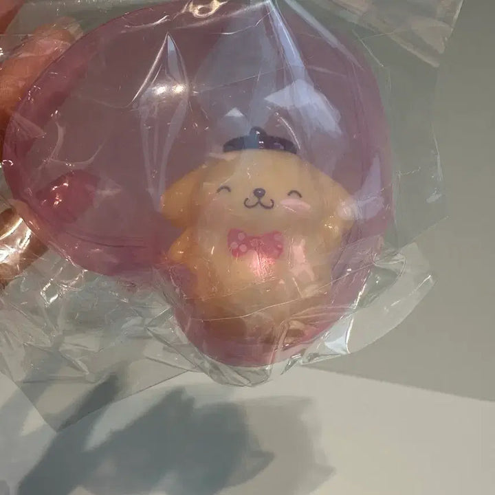 [BUNJANG] Hello Kitty Pink Heart Keychain Figure / 키티 피규어 5천원