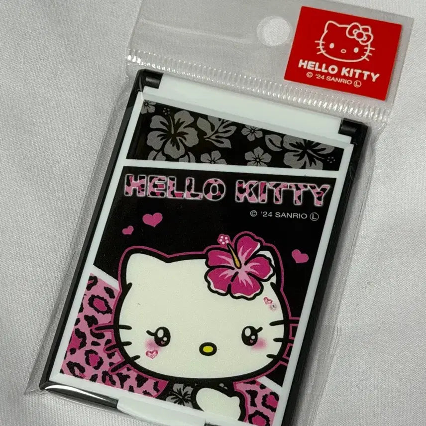 [BUNJANG] Hello Kitty Gal Kitty Mini Portable Folding Hand Mirror / 헬로키티 거울 미니 휴대용 접이식 손거울 갸루키티