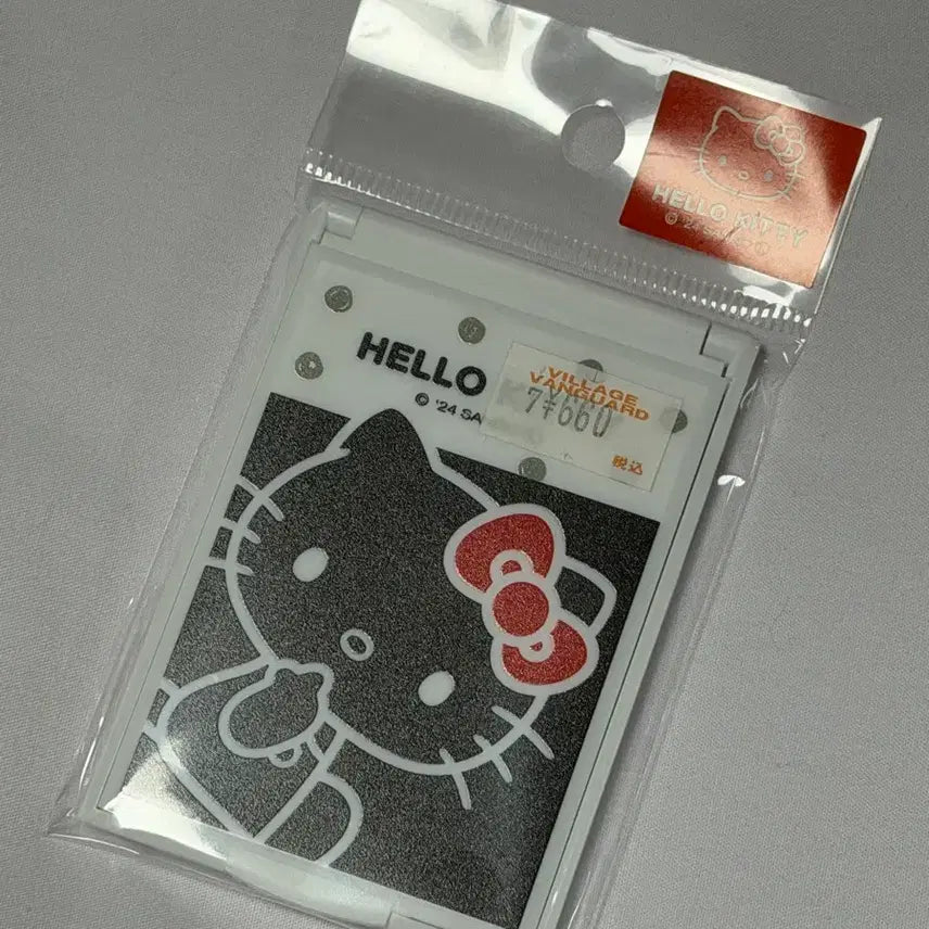 [BUNJANG] Sanrio Hello Kitty Mini Portable Folding Handheld Mirror / 헬로키티 거울 미니 휴대용 접이식 손거울