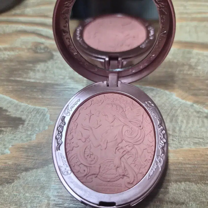 [BUNJANG] Flower Nose Blusher Storage Case Gacha / 플라워노즈 블러셔 보관케이스 가챠