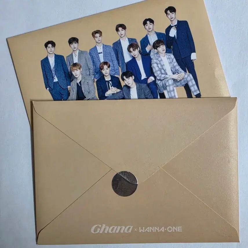 [BUNJANG] Wanna One Ghana Collaboration Postcard Set (Sealed) / 워너원 Ghana 콜라보 엽서 세트 미개봉