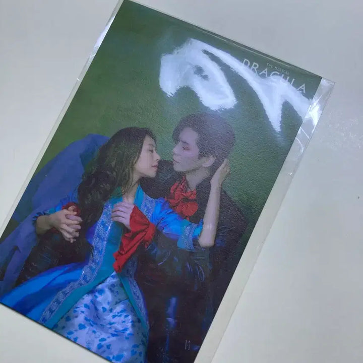 [BUNJANG] Musical Dracula Couple Cut Postcard Set (4 Types) - Kim Junsu, Ko Eun-sung, Shin Sung-rok, Jeon Dong-seok / 일괄) 뮤지컬 드라큘라 커플컷 엽서 4종 세트 김준수 고은성 신성록 전동석