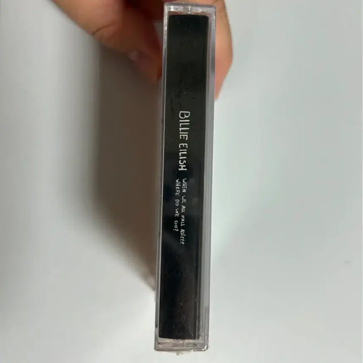 [BUNJANG] Billie Eilish - WHENEVER YOU ARE READY (1st Album) Cassette Tape (Sealed) / 빌리 아일리시 Billie Eilish 1집 카세트 밀봉 새제품