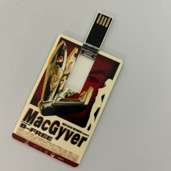 [BUNJANG] B-Free MacGyver Limited Edition USB Album / 비프리 정규 MacGyver 맥가이버 USB 한정판 음반